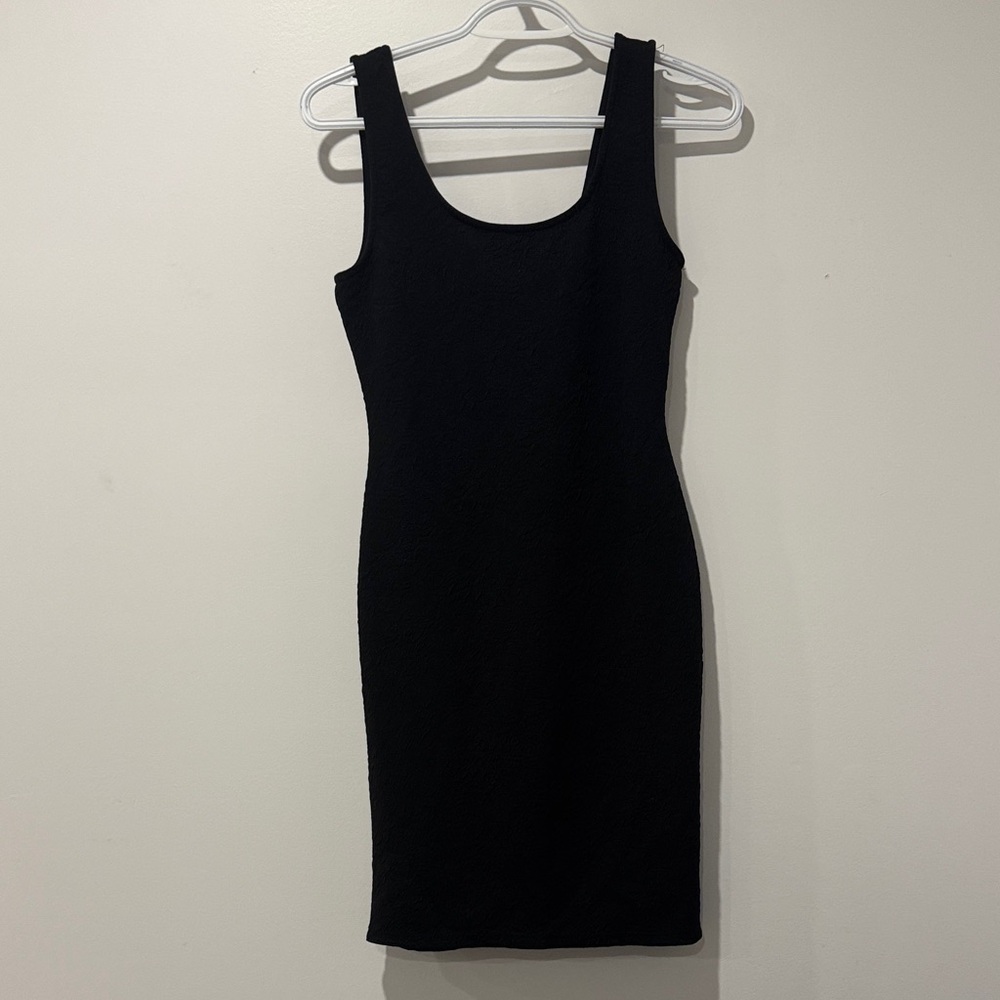 Chic Black Sleeveless Mini Dress